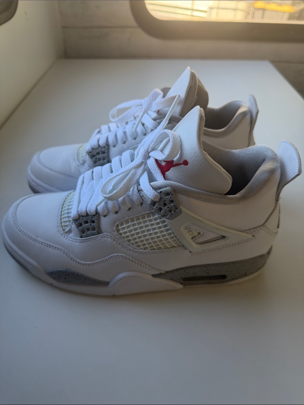 Air Jordan 4 Retro White/Gray/Red Men’s 7.5 No Shoe Box